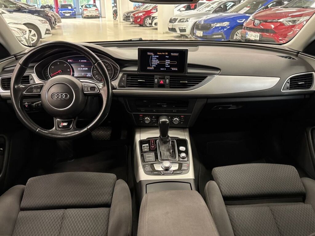 Audi A6 2015 Punainen