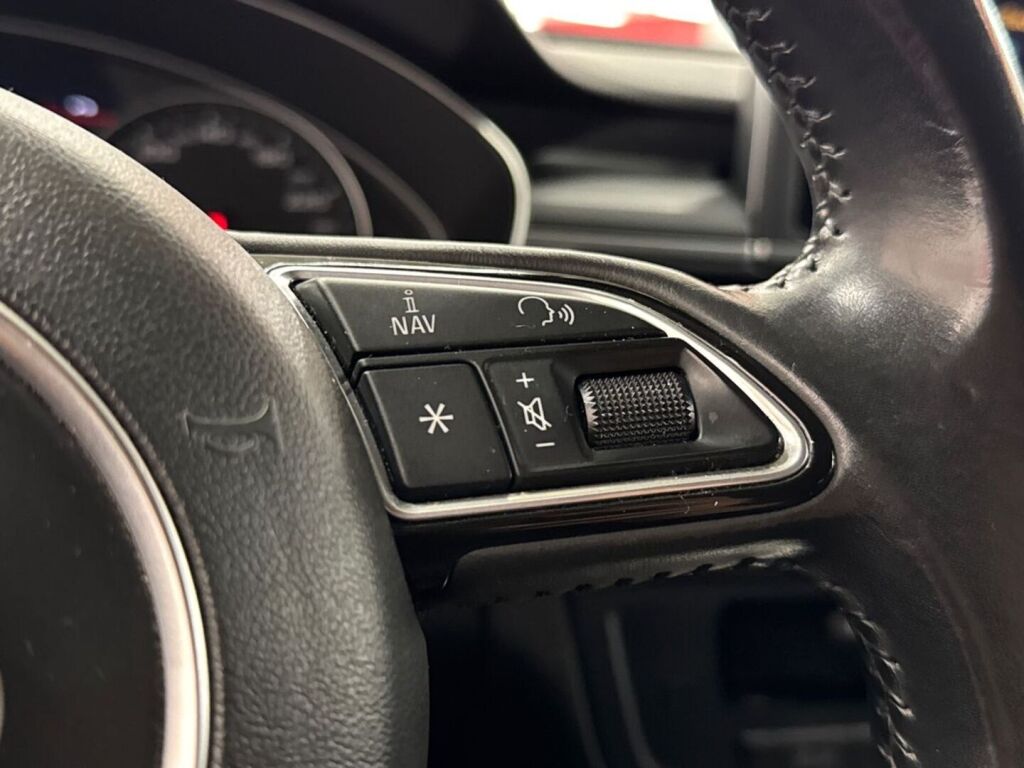 Audi A6 2015 Punainen
