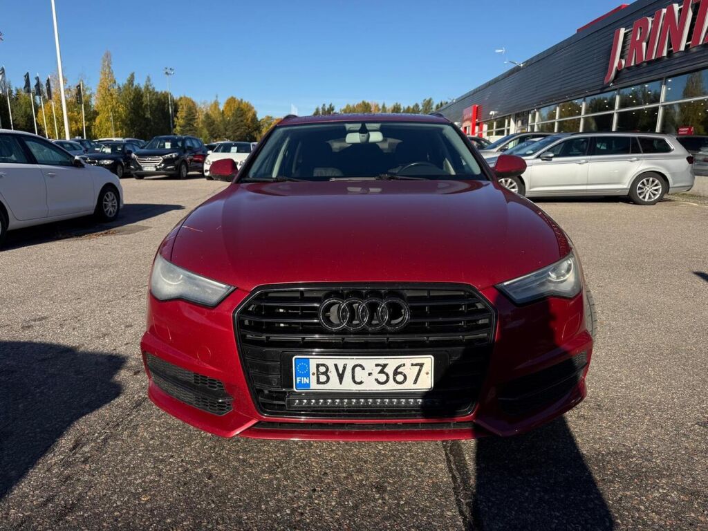 Audi A6 2015 Punainen