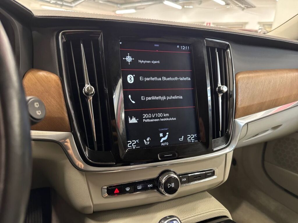 Volvo V90 2018 Musta