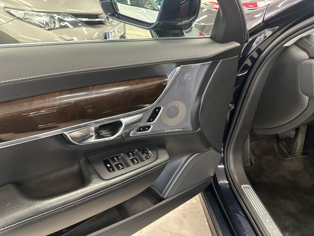 Volvo V90 2019 Sininen