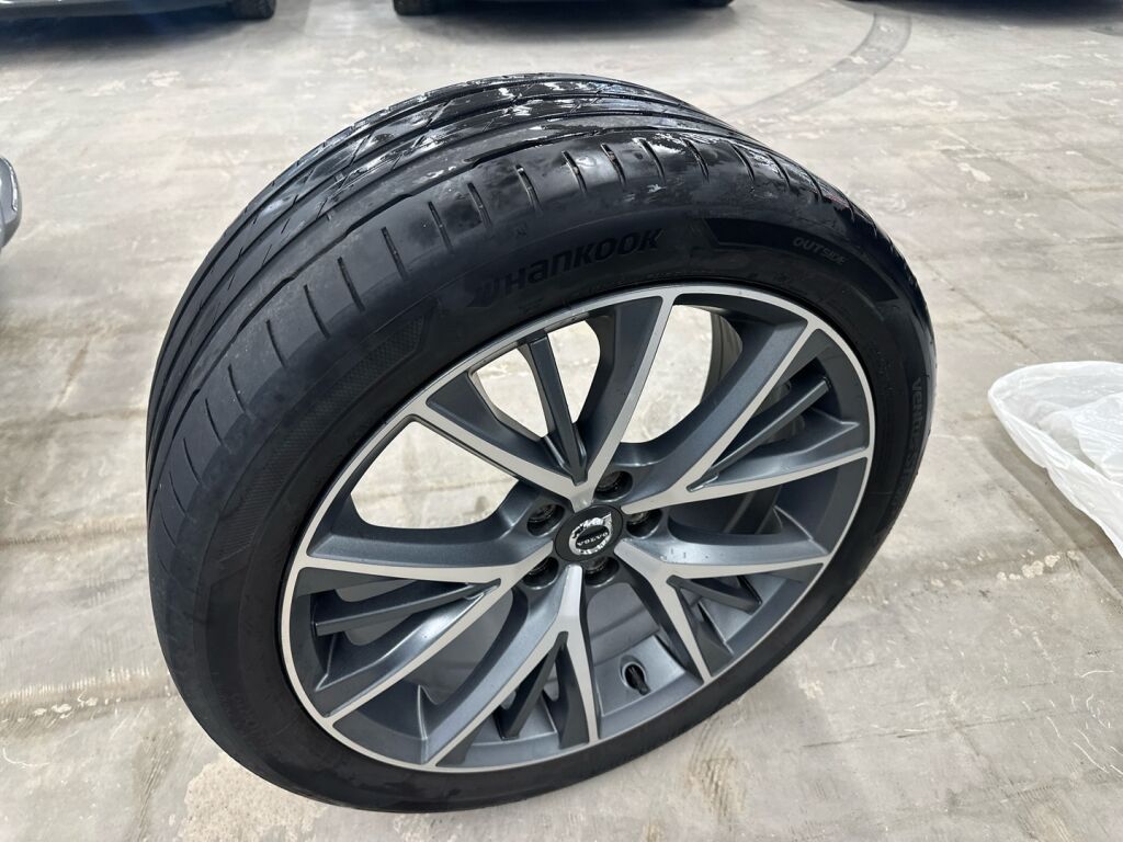 Volvo V90 2019 Sininen