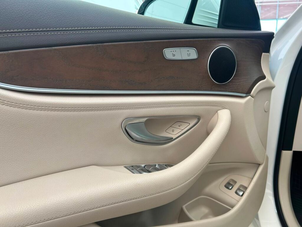 Mercedes-Benz E 2018 Valkoinen
