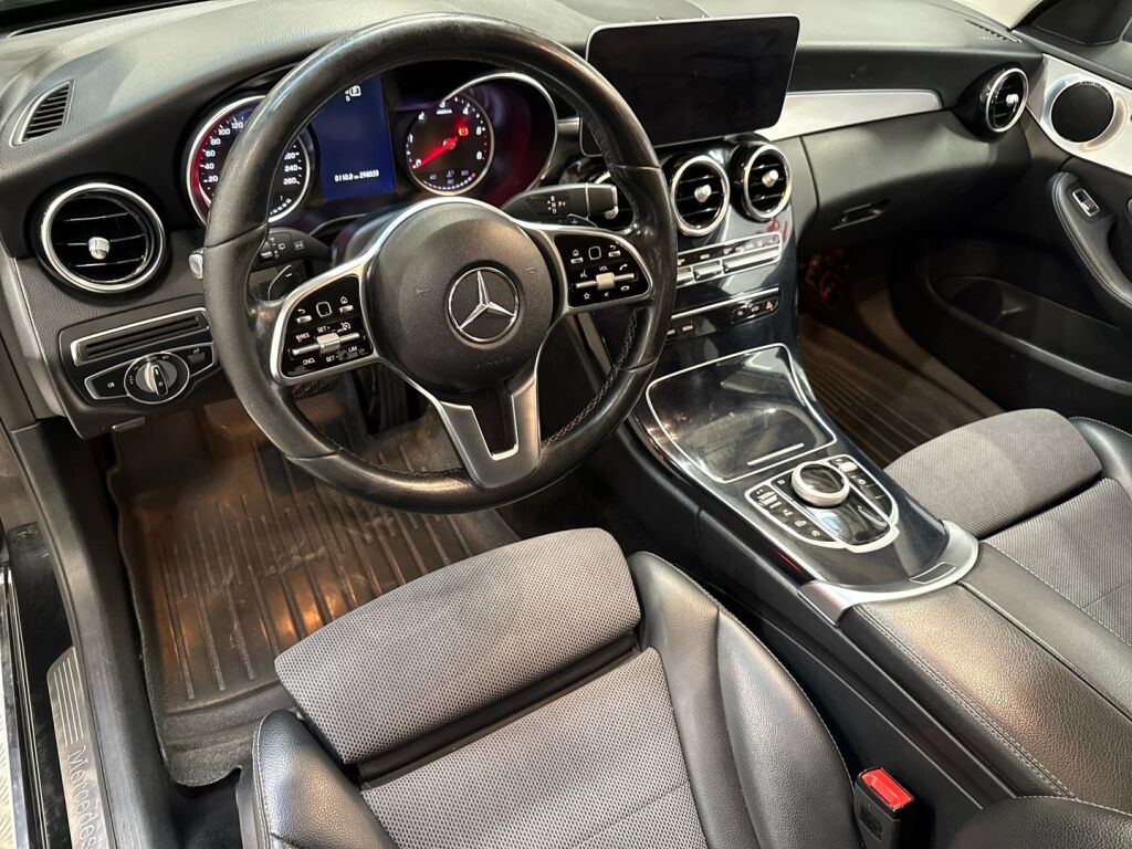Mercedes-Benz C 2018 Musta