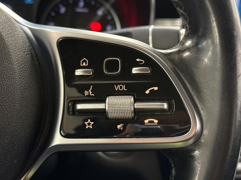 Mercedes-Benz C 2018 Musta