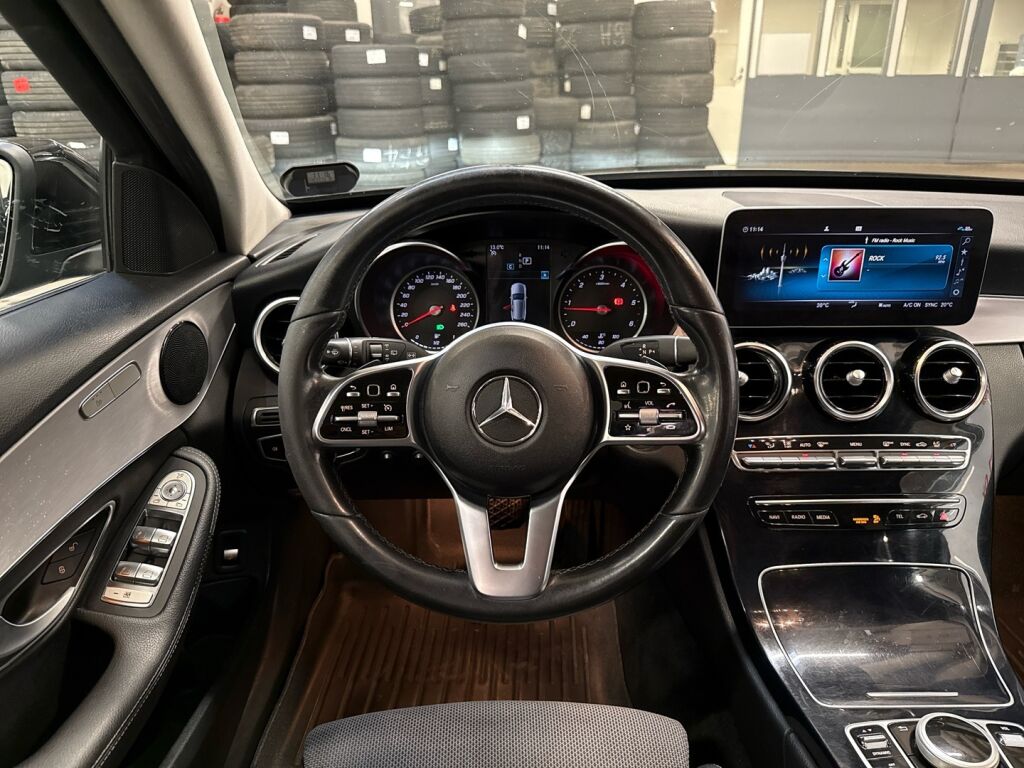 Mercedes-Benz C 2018 Musta