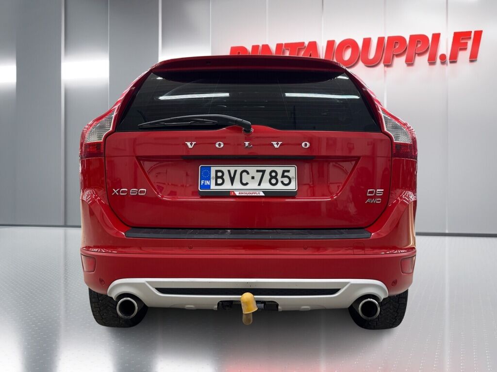 Volvo XC60 2012 Punainen