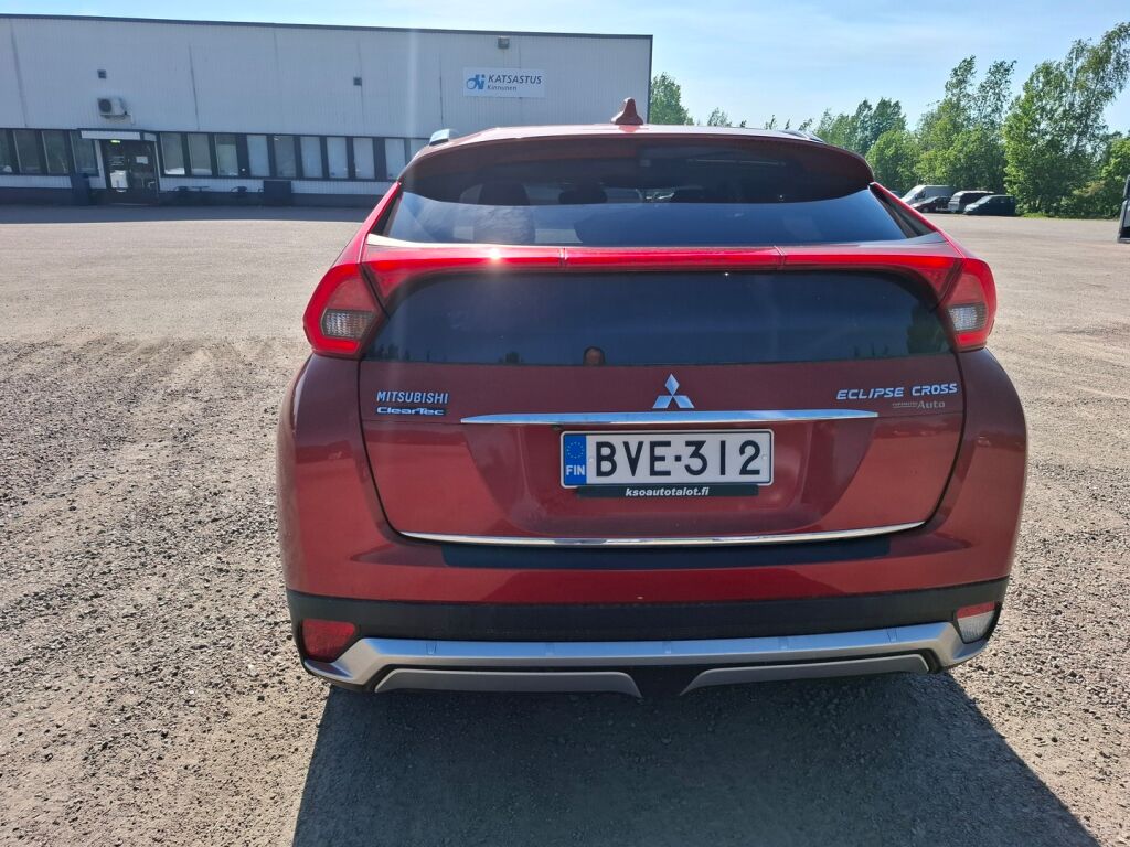 Mitsubishi Eclipse Cross 2019 Punainen