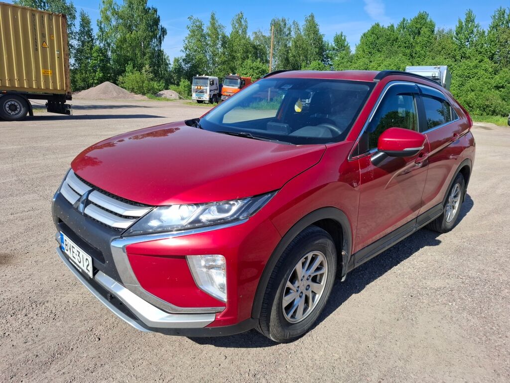 Mitsubishi Eclipse Cross 2019 Punainen