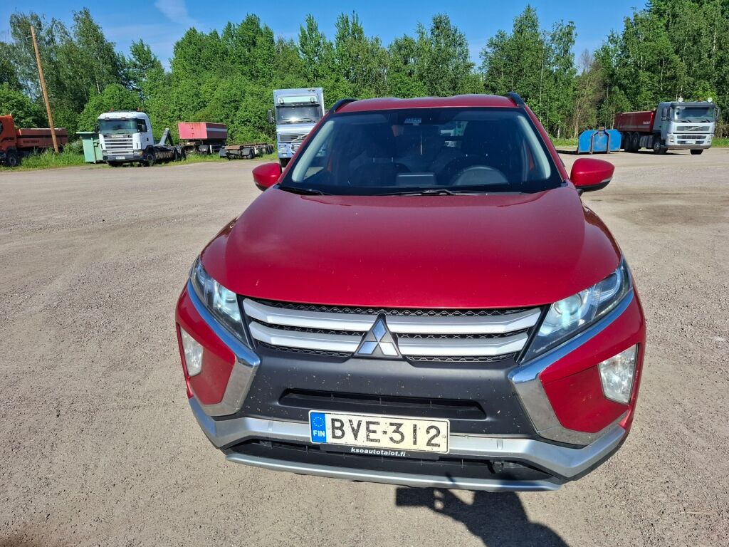 Mitsubishi Eclipse Cross 2019 Punainen