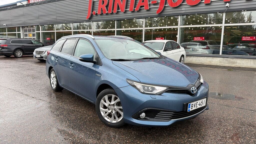Toyota Auris 2018 Sininen