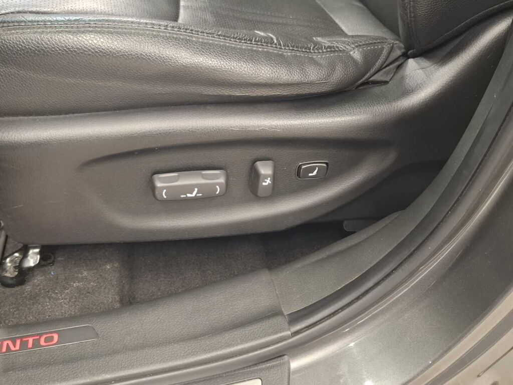 Kia Sorento 2014 Harmaa