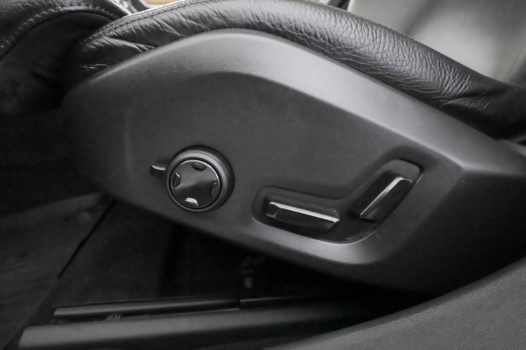 Volvo V90 2019 Harmaa