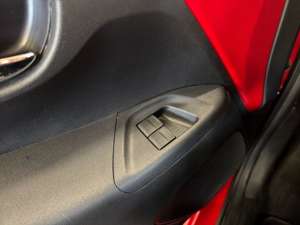 Toyota AYGO 2019 Punainen