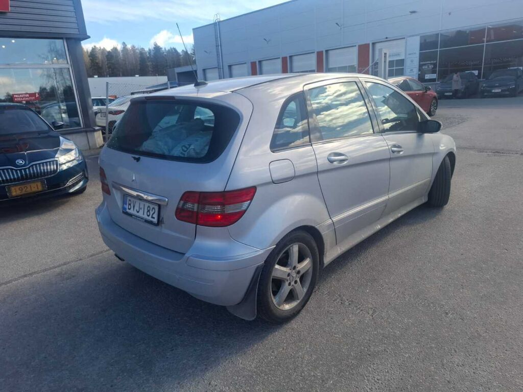 Mercedes-Benz B 2006 Harmaa