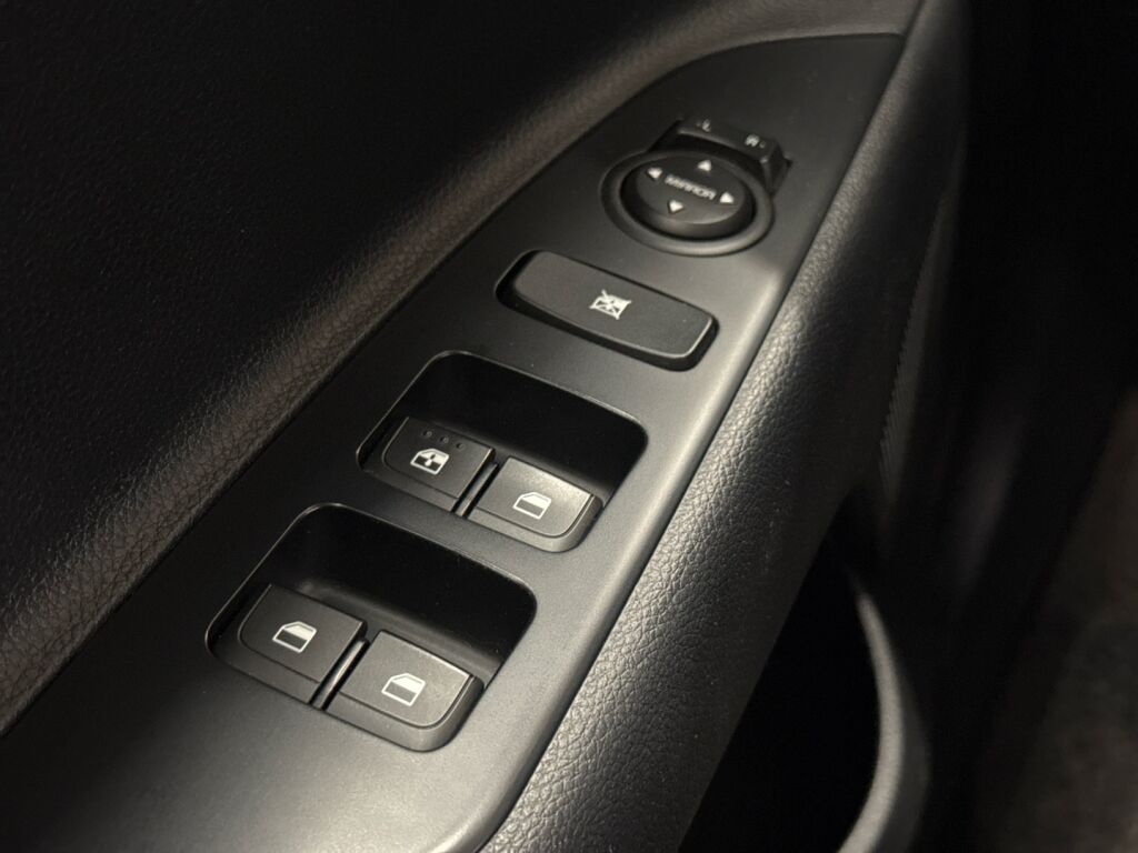 Kia Stonic 2018 Valkoinen