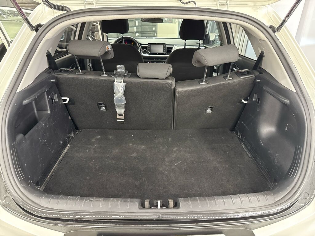 Kia Stonic 2018 Valkoinen