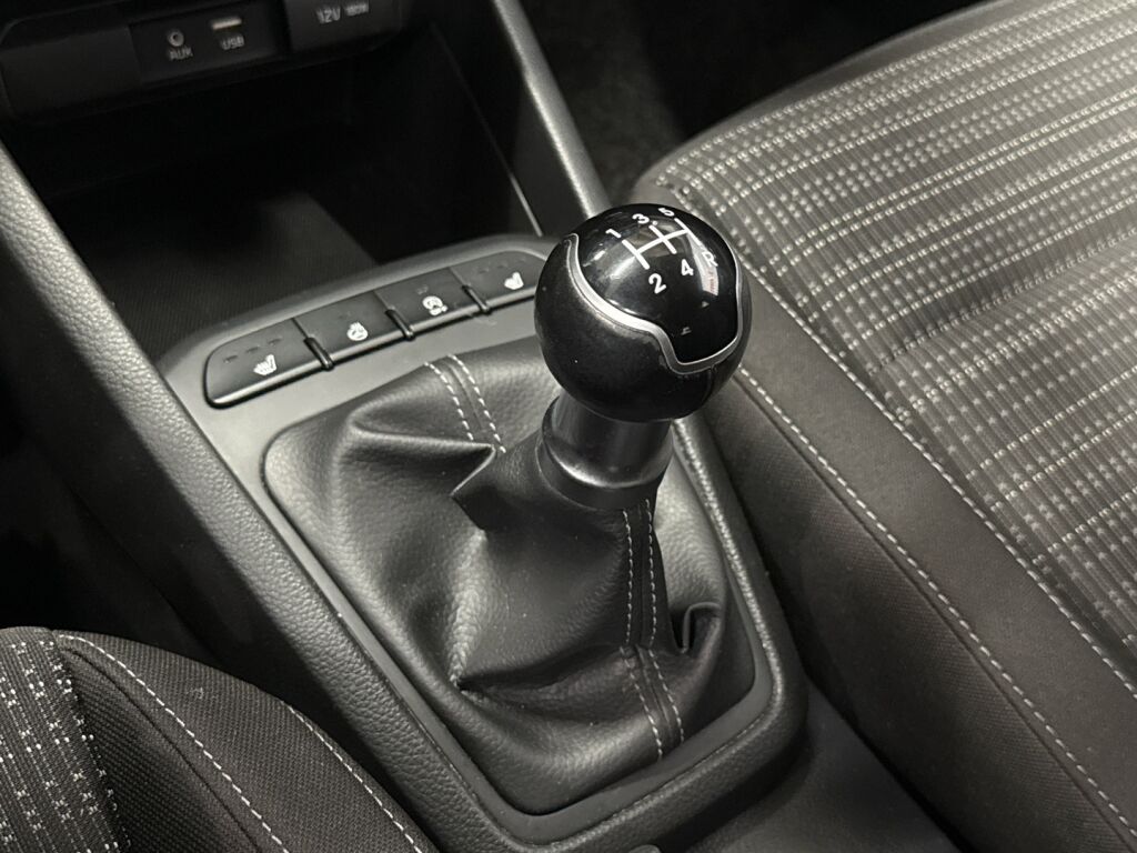 Kia Stonic 2018 Valkoinen