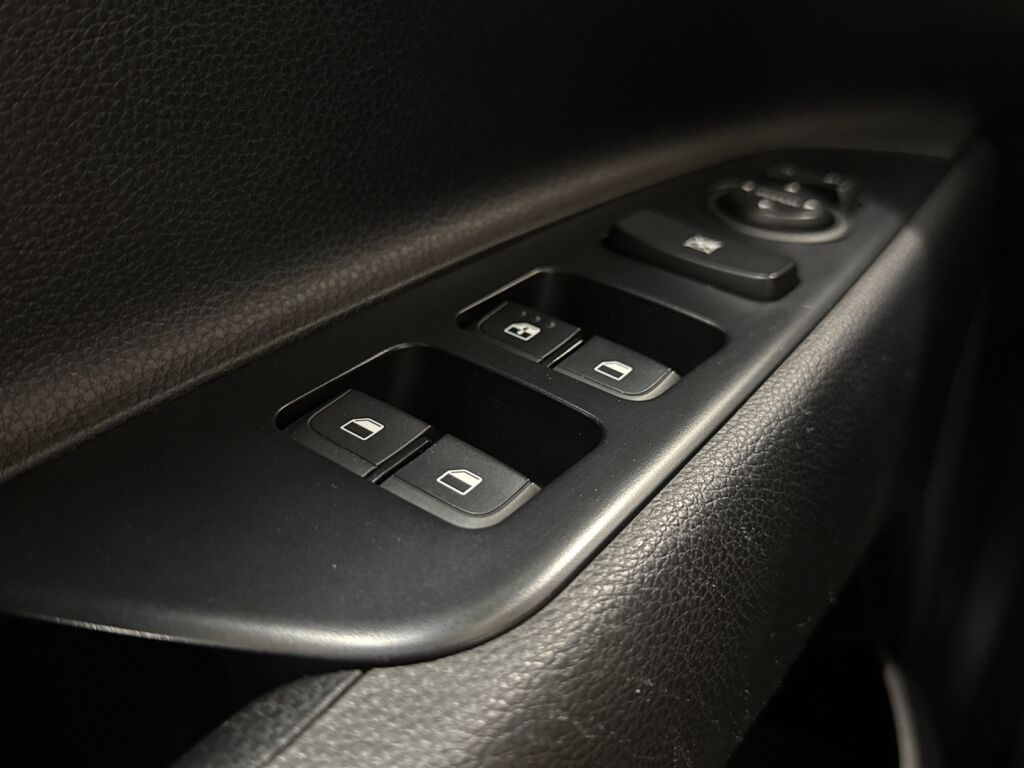 Kia Stonic 2018 Valkoinen