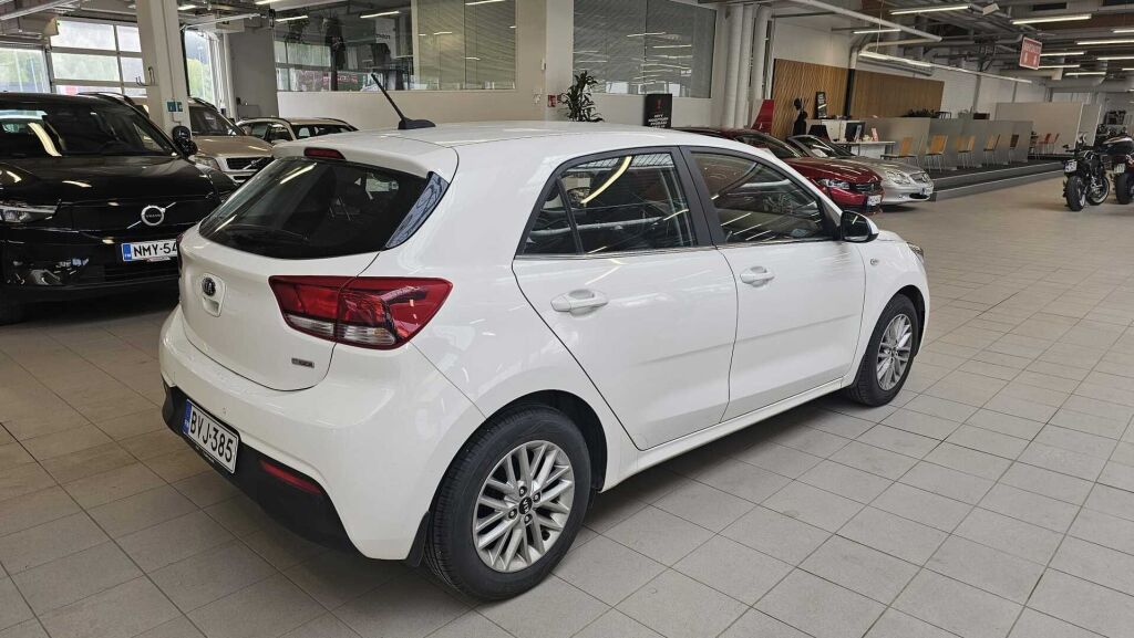 Kia Rio 2018 Valkoinen