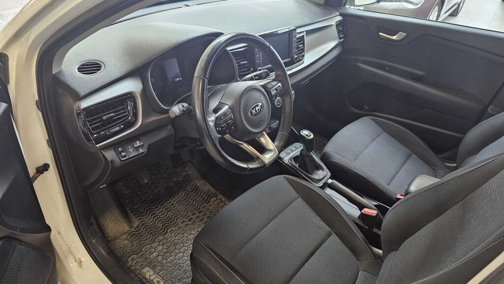 Kia Rio 2018 Valkoinen