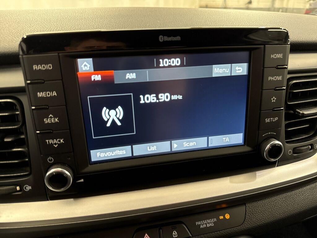 Kia Stonic 2018 Valkoinen