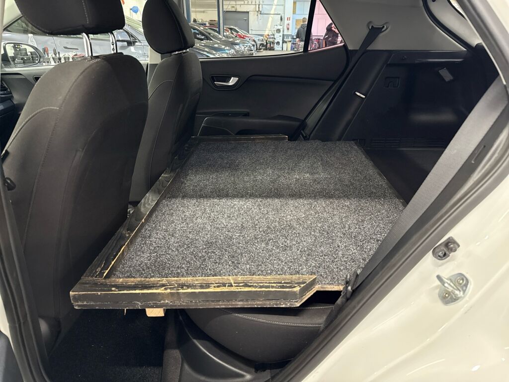 Kia Stonic 2018 Valkoinen