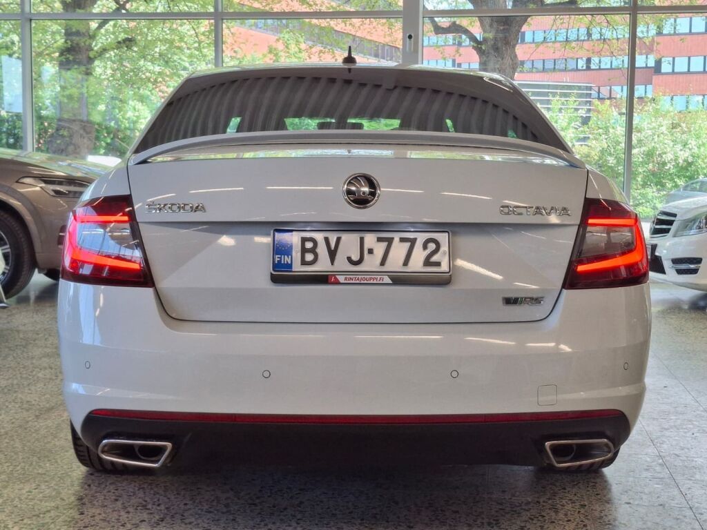Skoda Octavia 2018 Valkoinen