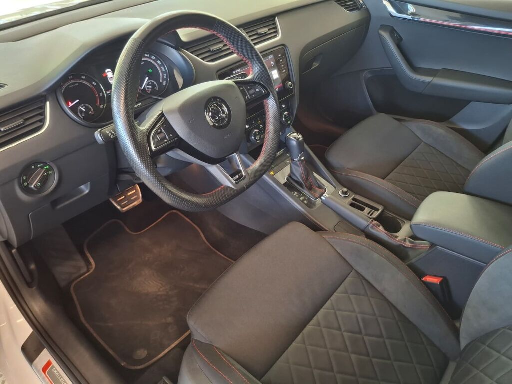 Skoda Octavia 2018 Valkoinen