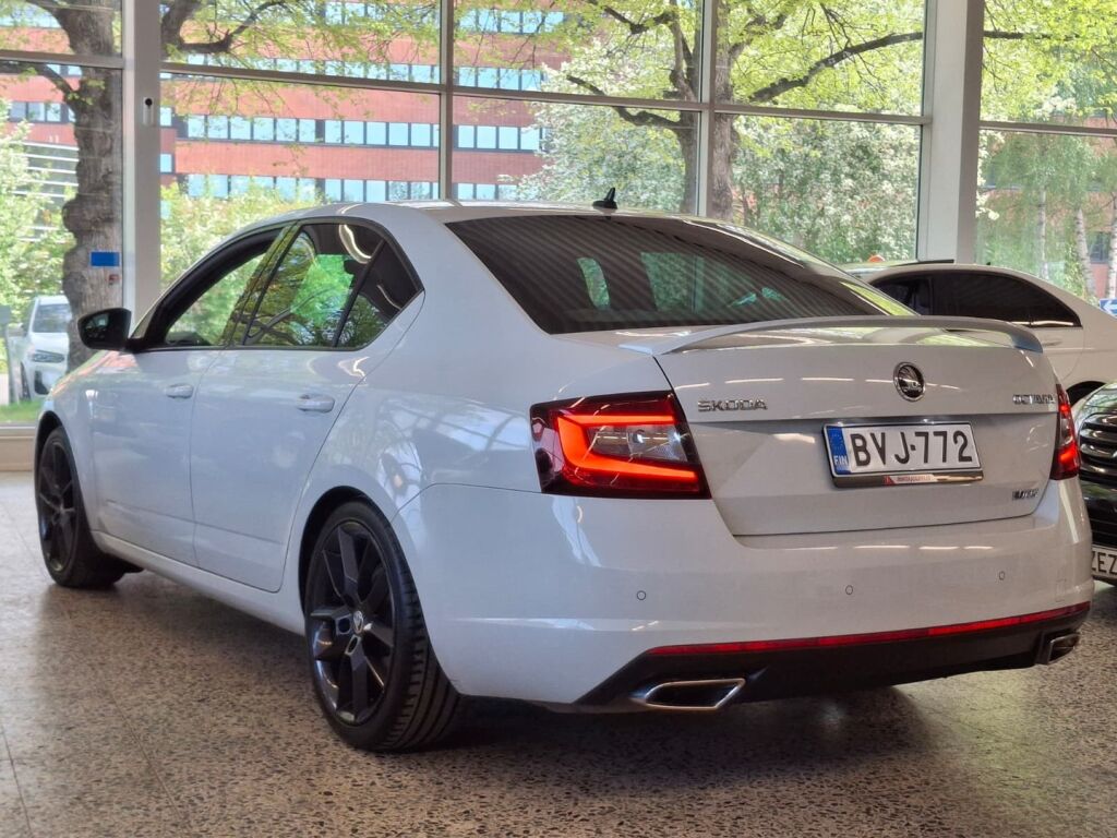 Skoda Octavia 2018 Valkoinen