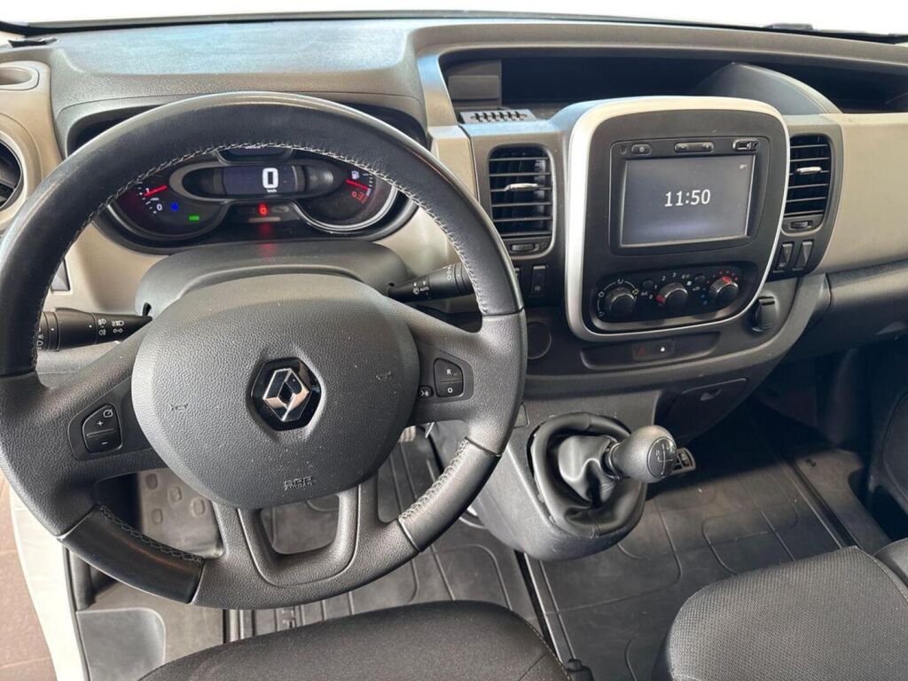 Renault Trafic 2018 Valkoinen