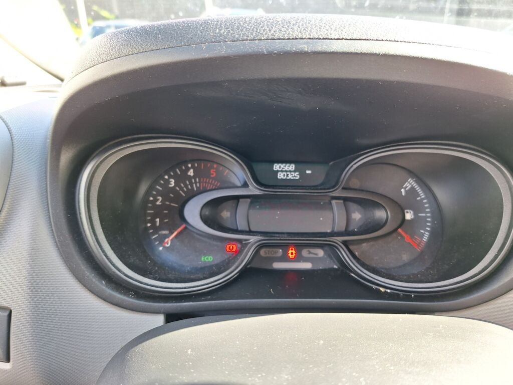 Renault Trafic 2018 Valkoinen
