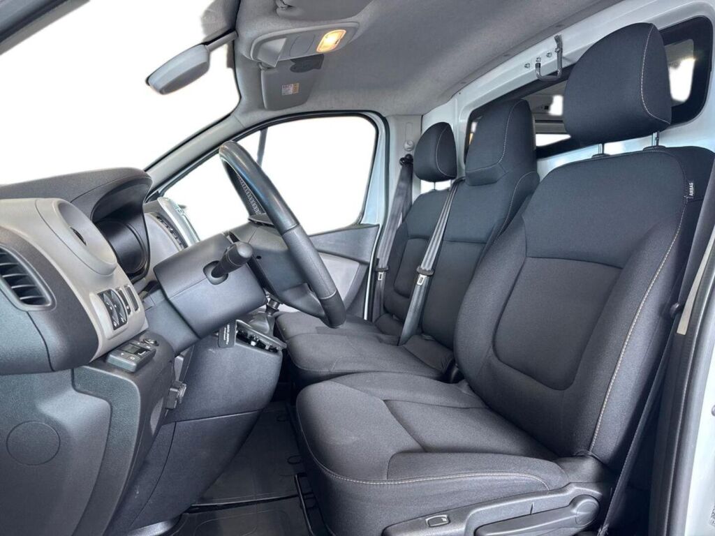 Renault Trafic 2018 Valkoinen