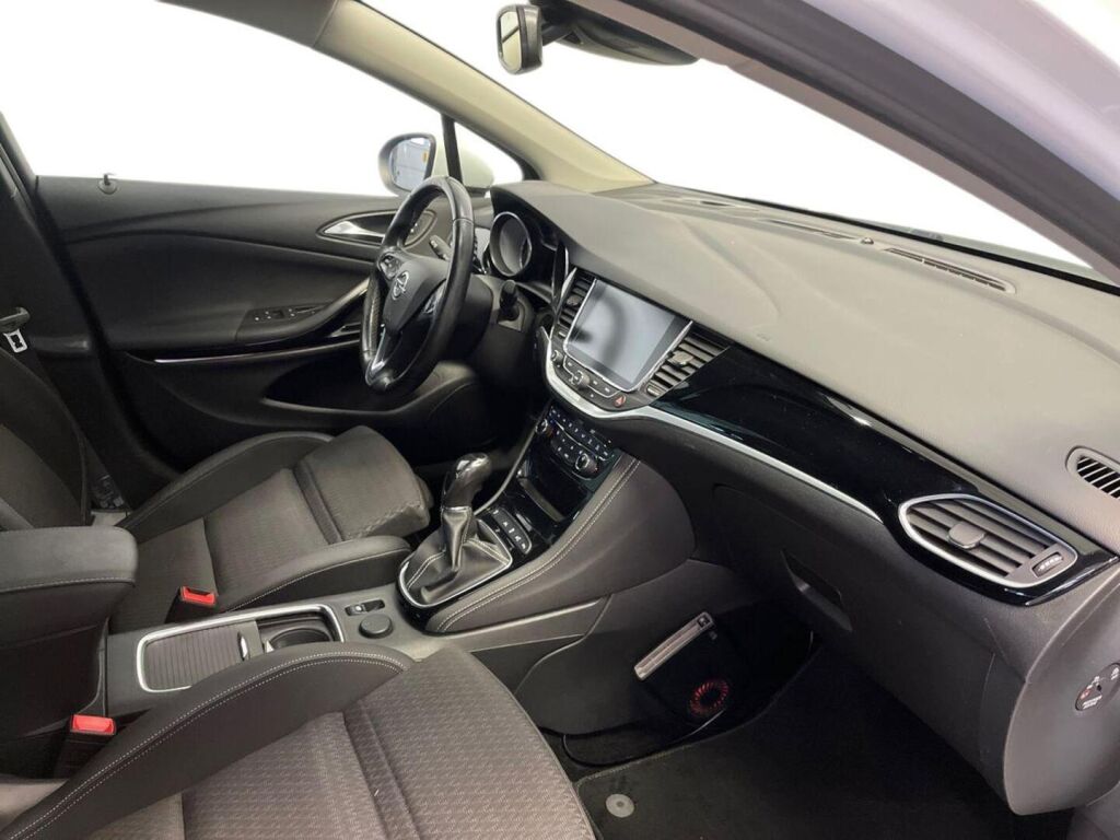 Opel Astra 2018 Valkoinen
