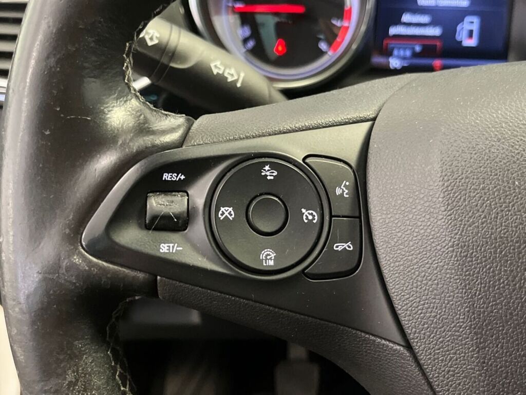 Opel Astra 2018 Valkoinen