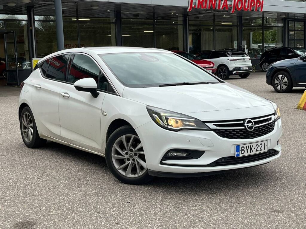 Opel Astra 2018 Valkoinen