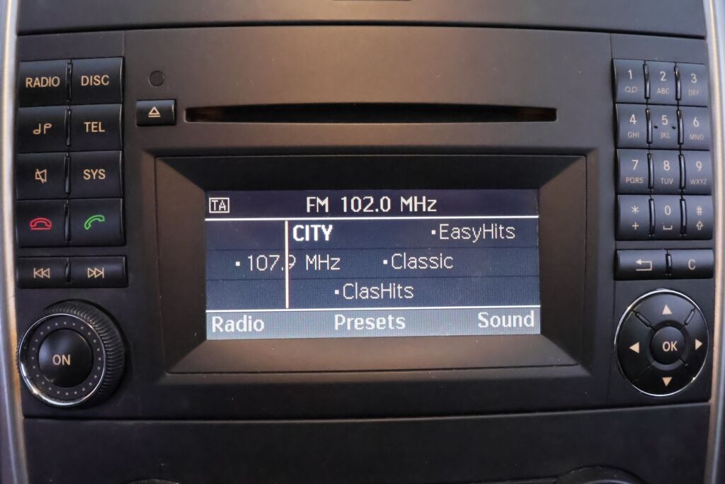 Mercedes-Benz A 2010 Harmaa