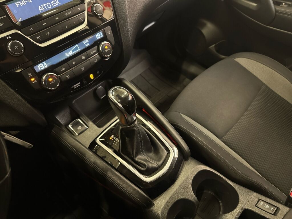 Nissan Qashqai 2018 Harmaa