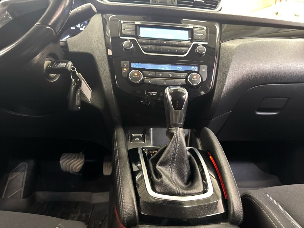 Nissan Qashqai 2018 Harmaa