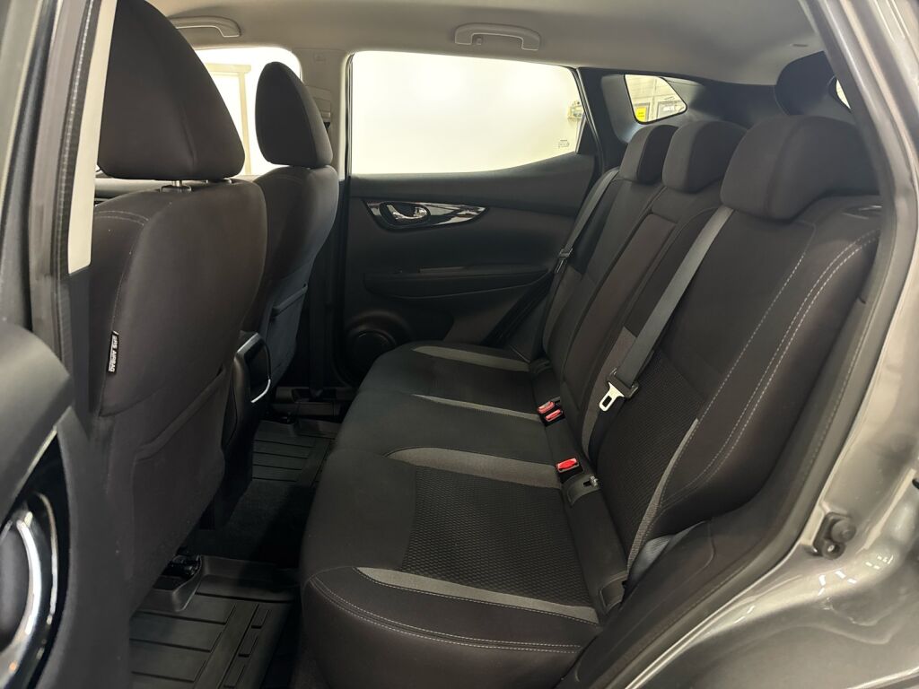 Nissan Qashqai 2018 Harmaa