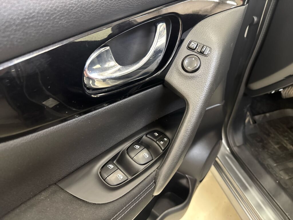 Nissan Qashqai 2018 Harmaa