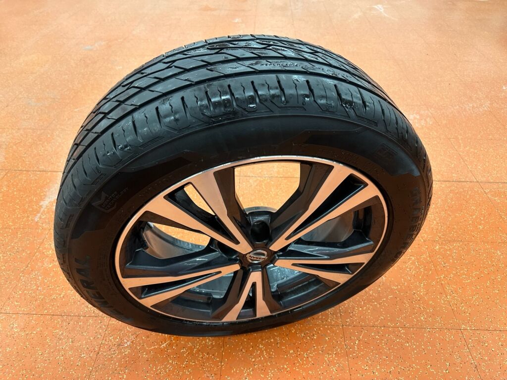 Nissan Qashqai 2018 Harmaa