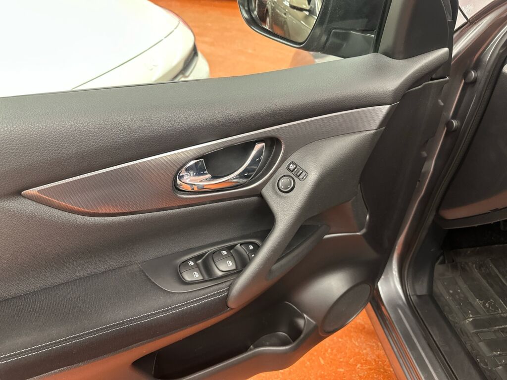 Nissan Qashqai 2018 Harmaa