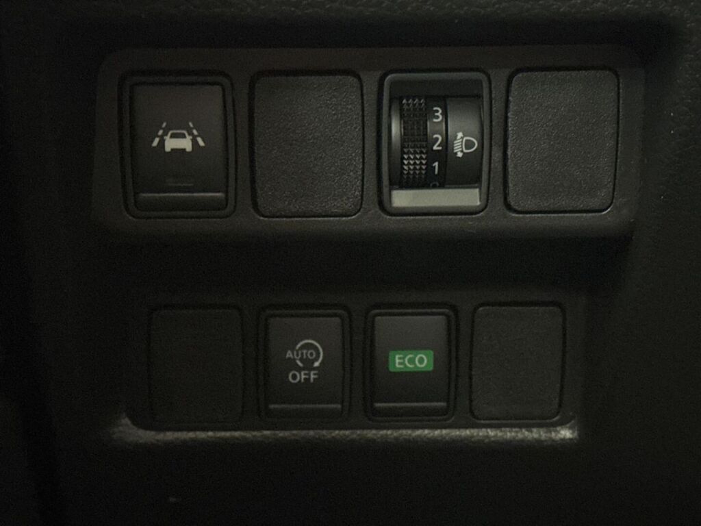Nissan Qashqai 2018 Valkoinen