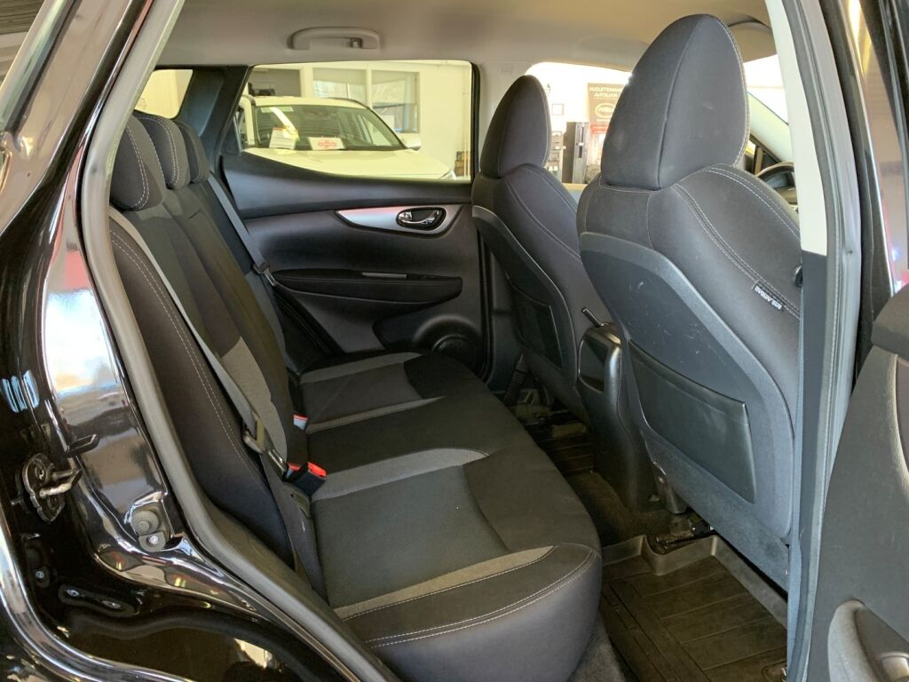 Nissan Qashqai 2018 Musta