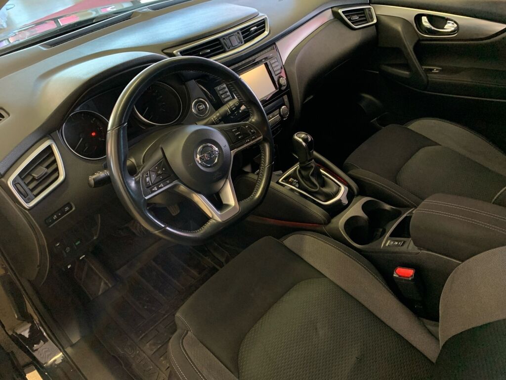 Nissan Qashqai 2018 Musta