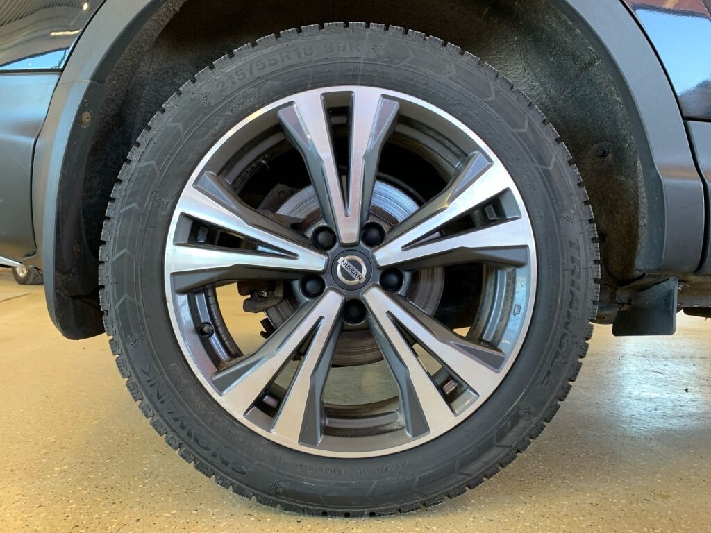 Nissan Qashqai 2018 Musta