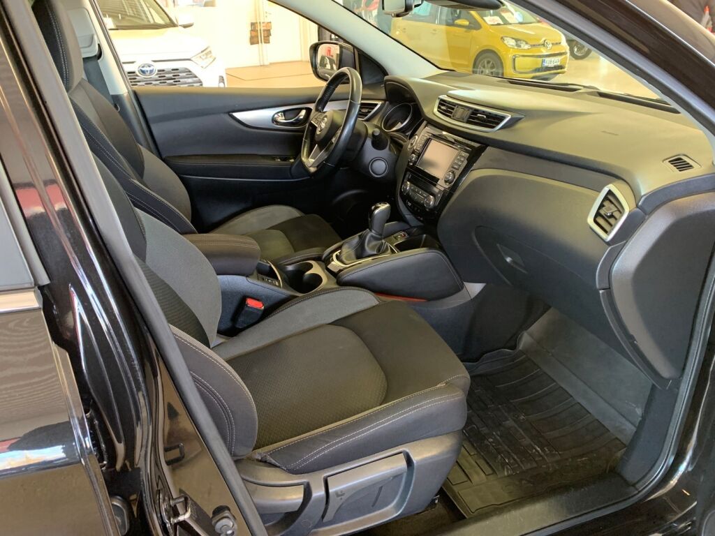 Nissan Qashqai 2018 Musta