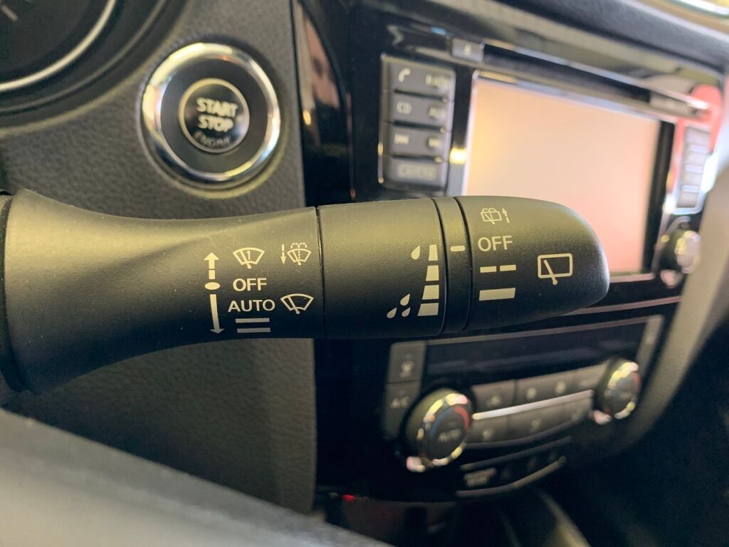 Nissan Qashqai 2018 Musta