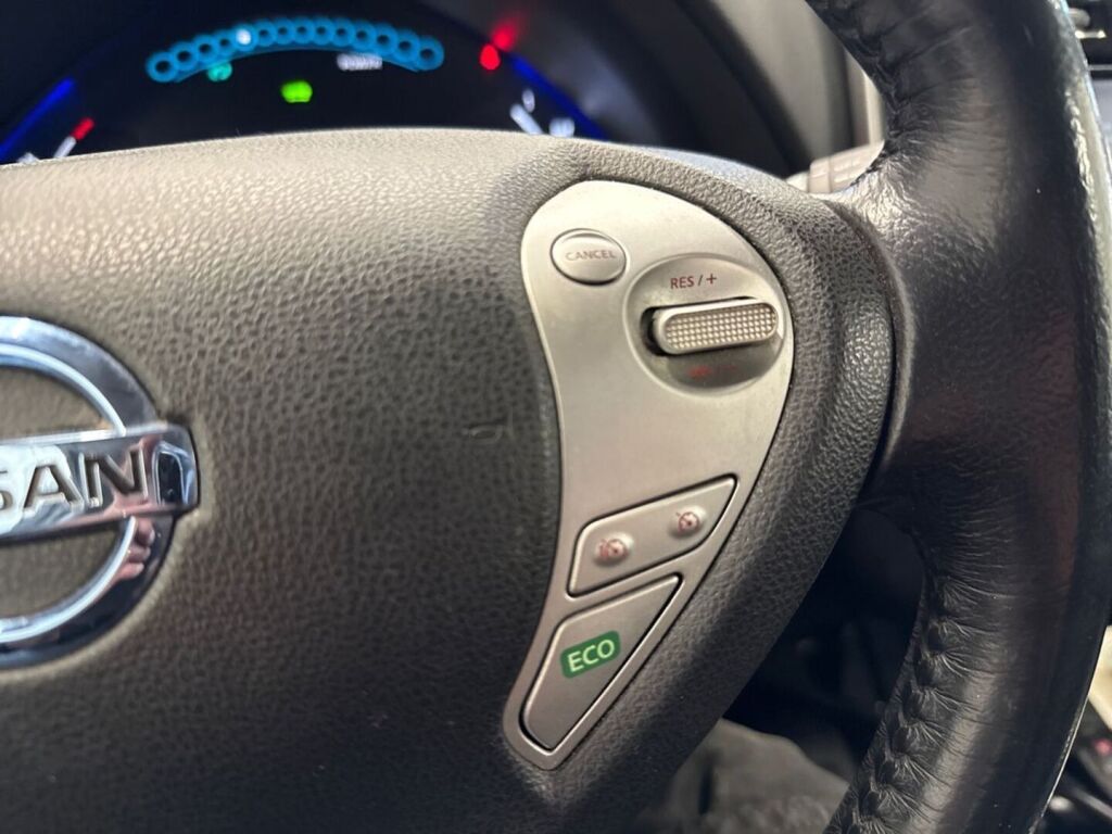 Nissan Leaf 2013 Musta